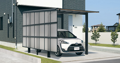Side panel