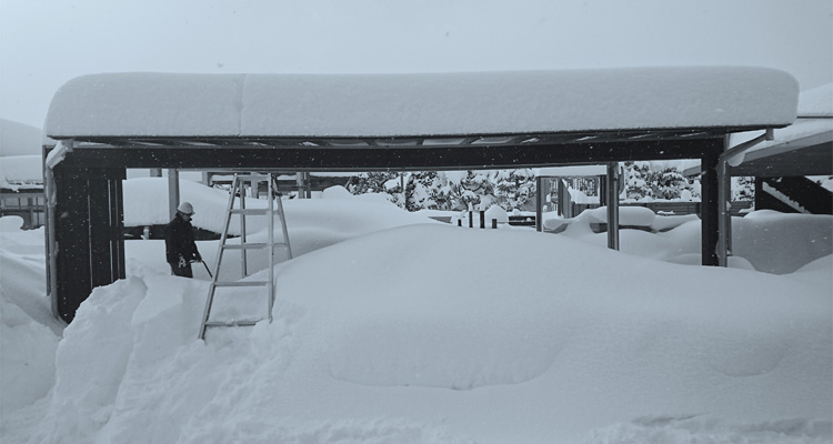 厳しい環境下で開発・品質管理を実施